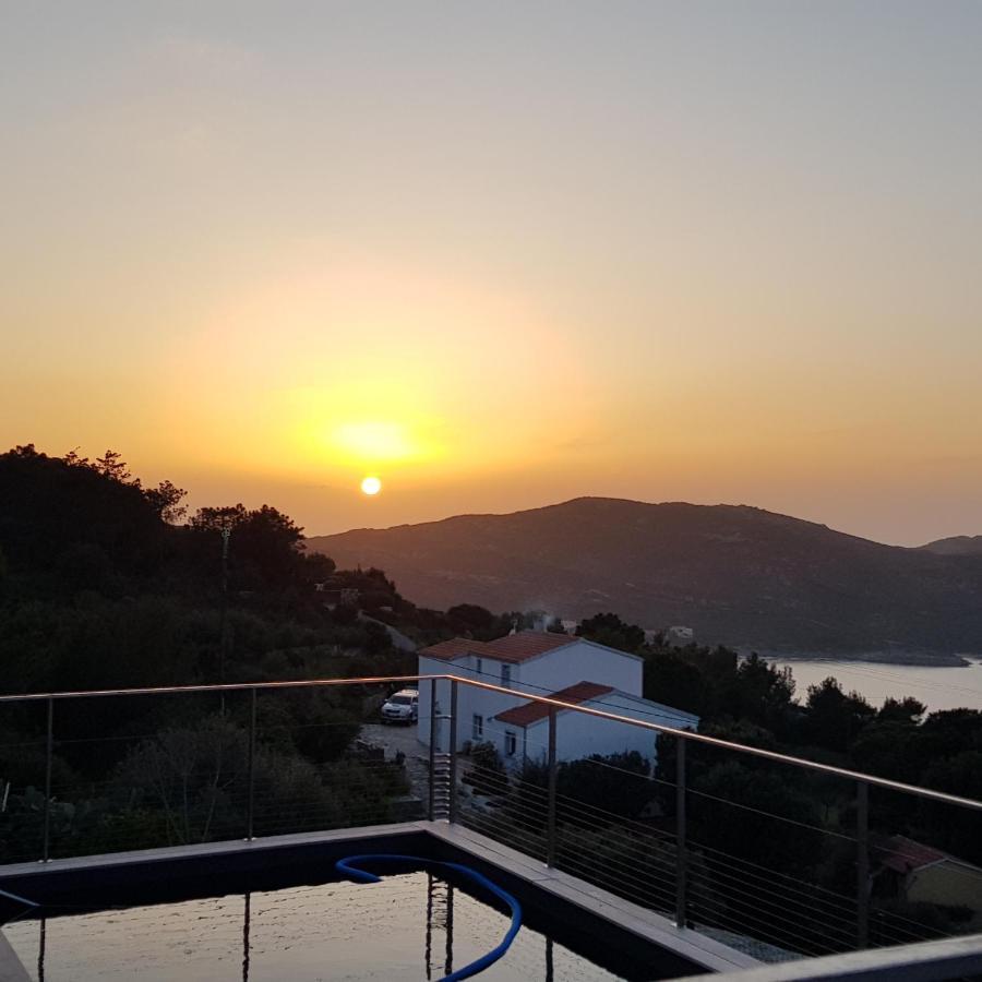 Villa Makele Calvi  Exteriör bild
